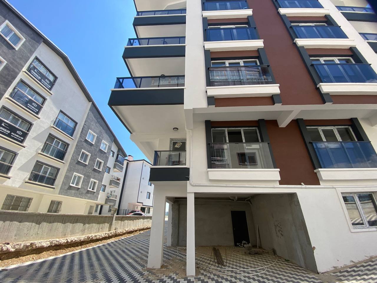 SATILIK Sincan Yenikentte 3+1 Sıfır Daireler