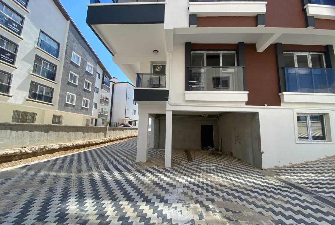 SATILIK Sincan Yenikentte 3+1 Sıfır Daireler