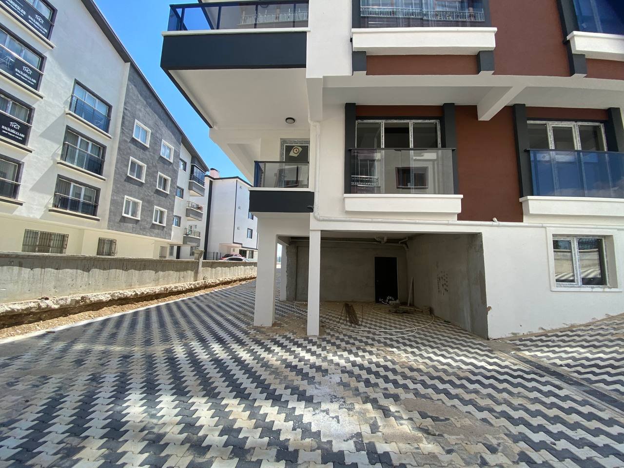 SATILIK Sincan Yenikentte 3+1 Sıfır Daireler