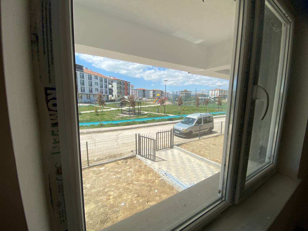 SATILIK Sincan Yenikentte 3+1 Sıfır Daireler