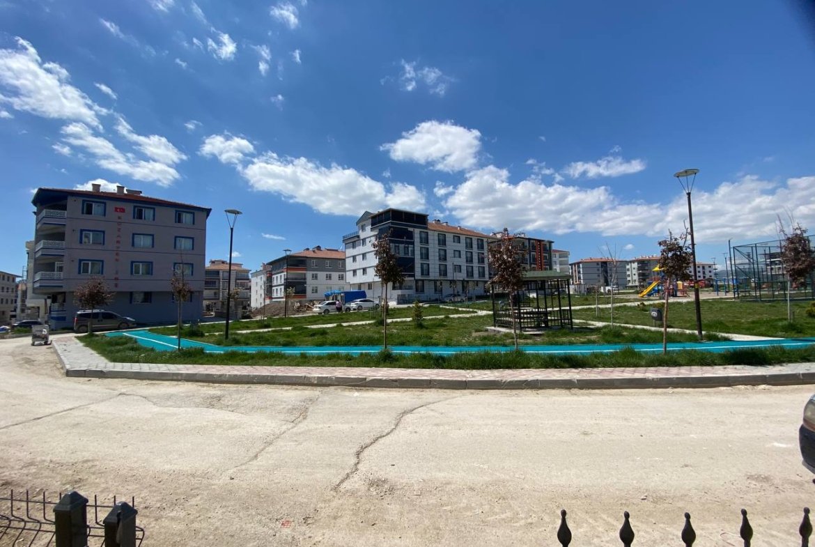 SATILIK Sincan Yenikentte 3+1 Sıfır Daireler