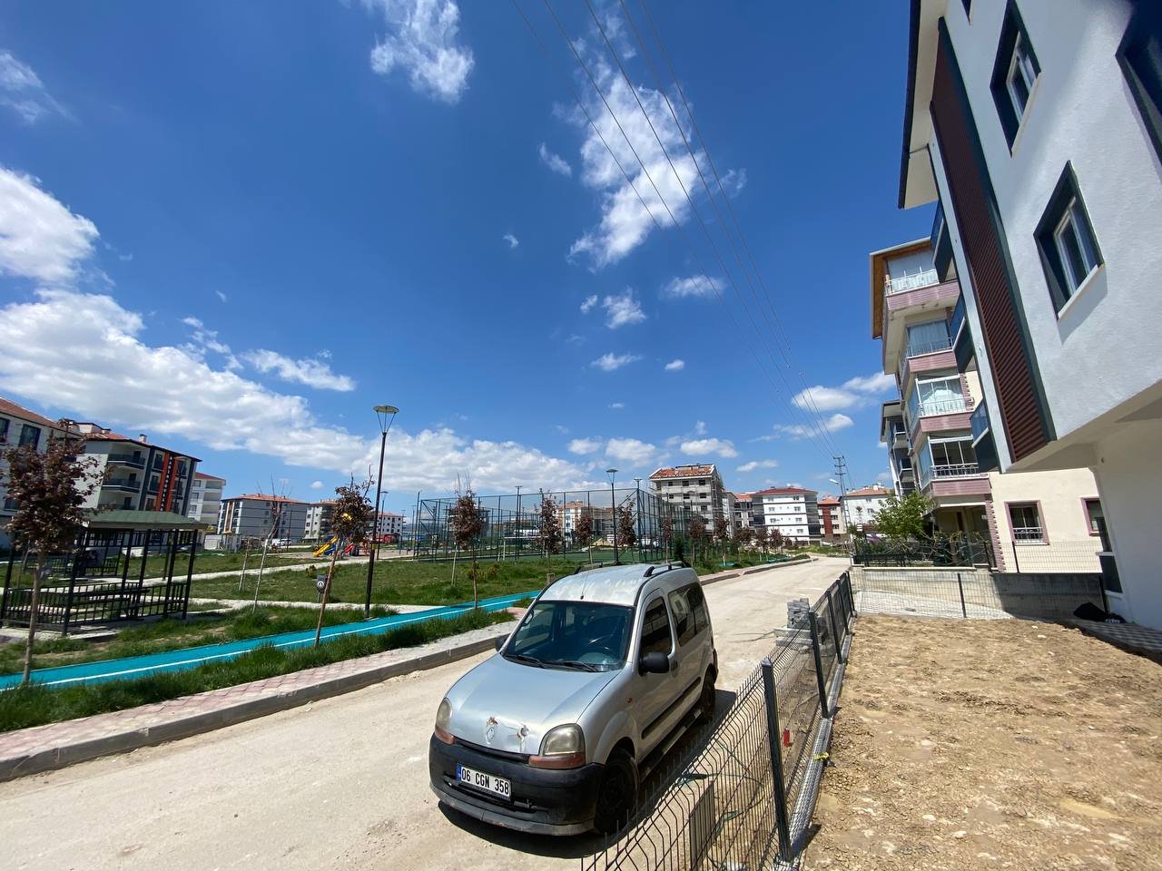SATILIK Sincan Yenikentte 3+1 Sıfır Daireler
