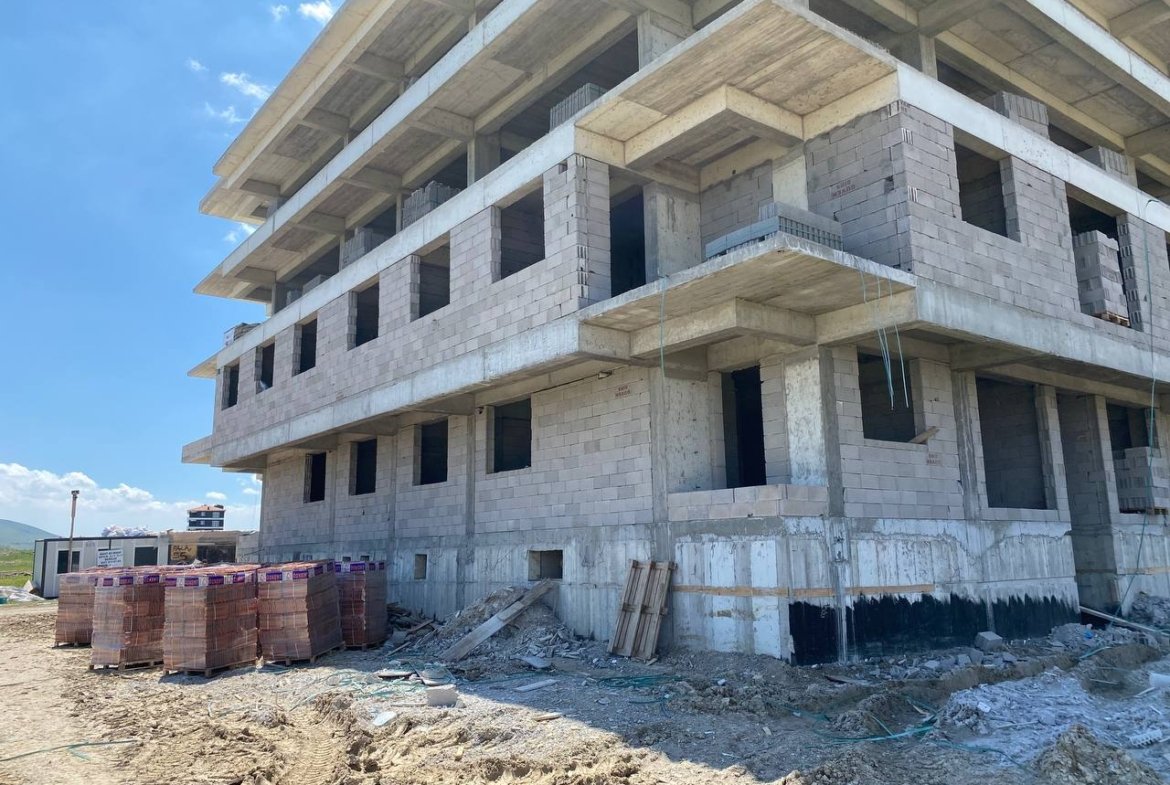 SATILIK Sincan Yenikentte Stadyum Arkası 2+1 Daire