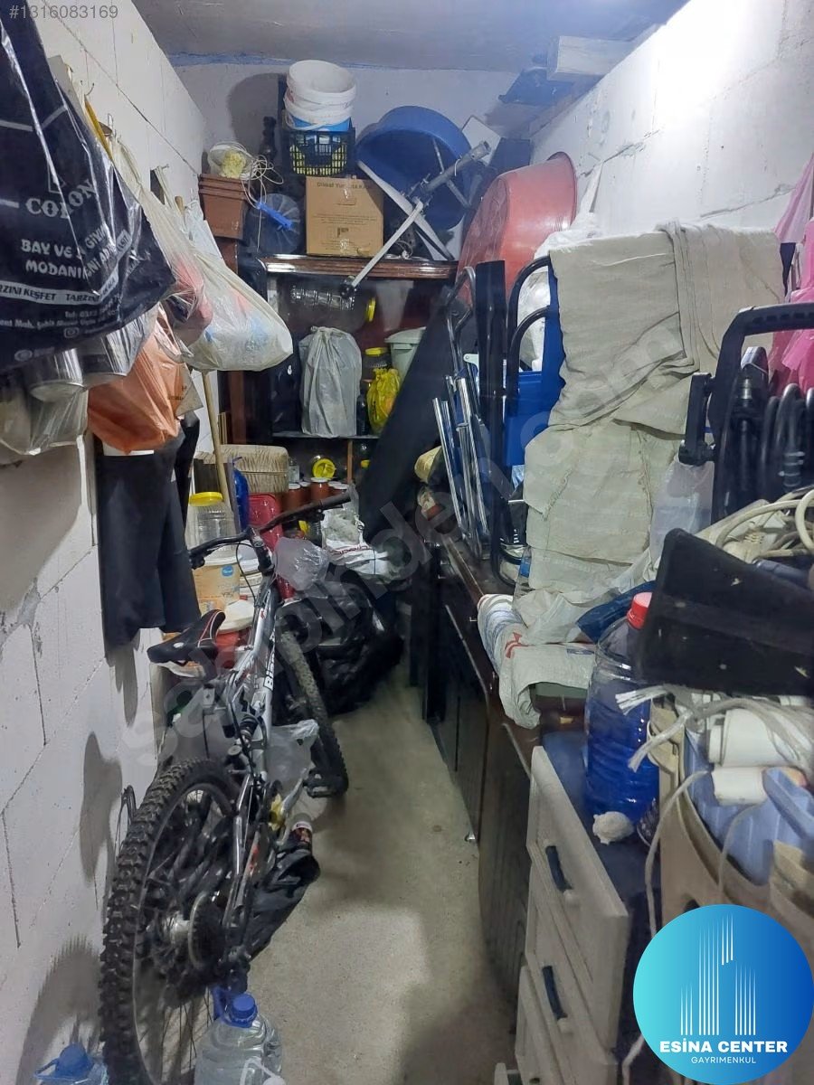 SATILIK Sincan’da 3+1 Yapılı Masrafsız Ara Katta Geniş Daire