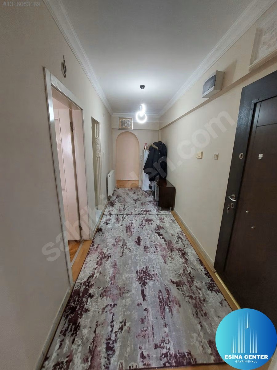 SATILIK Sincan’da 3+1 Yapılı Masrafsız Ara Katta Geniş Daire