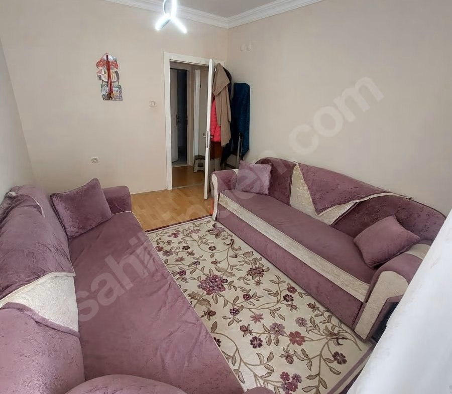SATILIK Sincan’da 3+1 Yapılı Masrafsız Ara Katta Geniş Daire