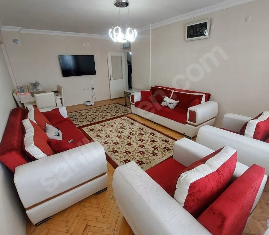 SATILIK Sincan’da 3+1 Yapılı Masrafsız Ara Katta Geniş Daire